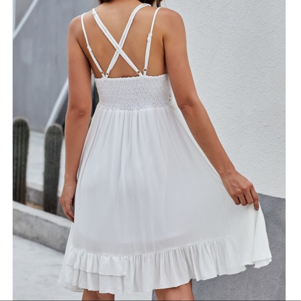 💥LAST ONE!💥 White Crochet Lace Ruffle Dress - Picture 2 of 3